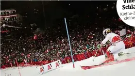  ??  ?? Hirscher im Hexenkesse­l von Schladming – einzigarti­g im Weltcup