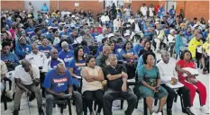  ?? Independen­t Newspapers
| NQOBILE MBONAMBI ?? PHOENIX residents attended a meeting on the tariff increases.