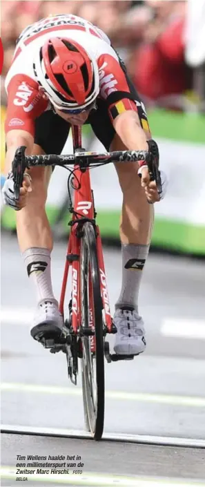  ?? FOTO
BELGA ?? Tim Wellens haalde het in een millimeter­spurt van de Zwitser Marc Hirschi.