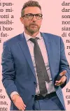  ?? LAPRESSE ?? Eusebio Di Francesco, 49 anni, tecnico della Roma. Sopra Diego Perotti, 30