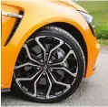  ??  ?? clockwise from top Track widths are up 41 mm fore and 26 mm aft; four-wheel steering helps to mitigate understeer; 19-inch alloy wheels are optional on Lux spec.