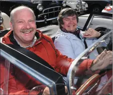  ?? Photo by Michelle Cooper Galvin ?? Noel and Trish Barber with their 1979 Morgan at the Kingdom Veteran and Vintage Car Club 40th Autumn Run from Kenmare Bay Hotel on Saturday.