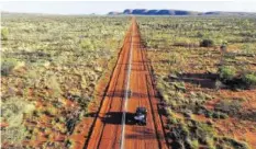  ?? WAYNE LAWLER/AWC ?? Der Zaun steht im Bundesstaa­t Central Australia.