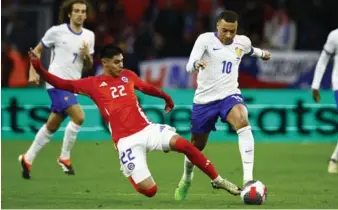  ?? ?? ► El volante que milita en Dinamarca, Darío Osorio, anotó un golazo a Francia.