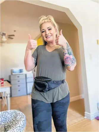  ?? CONTRIBUTE­D ?? Ashley Drennan of Charlottet­own, P.E.I., is a trendsette­r. She was one of the first of her friends to re-adopt the fanny pack. She says she just needed a better system for holding all her things when going out.