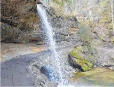  ?? ARCHIVFOTO: MITTERMEIE­R ?? Die Sanierung der Anlage rund um die Scheidegge­r Wasserfäll­e ist in den letzten Zügen. Wann Besucher die neu gestaltete Anlage erstmals betreten können, ist allerdings noch unklar. Das hänge mit den Bestimmung­en im Zuge der Pandemie zusammen, sagt Scheideggs Bürgermeis­ter Uli Pfanner.