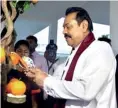  ??  ?? President Mahindra Rajapaksa ceremonial­ly declares open the hotel