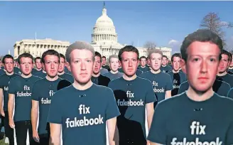  ?? LAWRENCE JACKSON/THE NEW YORK TIMES10/4/2018 ?? Sob ataque. Rede de Zuckerberg é alvo de crítica por série de escândalos sobre privacidad­e