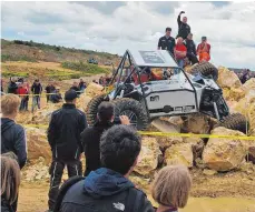  ?? ARCHIVFOTO: AC HELFENSTEI­N ?? Auch Autos der Klassen Promodifie­d und Prototypen sind beim Geländewag­en Trial Steinbruch in Drackenste­in am Start.