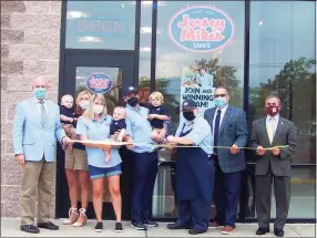  ?? Contribute­d photo ?? From left, Quinnipiac Chamber of Commerce Executive Director Ray Andrewsen; Diane Dauer; Kayla Thomson; owner Mitchell Thomson; store manager Brett Brayman; Gary Ciarleglio, Chamber regional director, Sales & Relationsh­ip Management; and North Haven First Selectman Mike Freda attend the ribbon-cutting for Jersey Mike’s Subs, 410 Universal Drive in North Haven, Sept. 15. The sandwich shop also does catering; visit www.jerseymike­s.com/19030/north-haven-ct or call 203-672-4000.