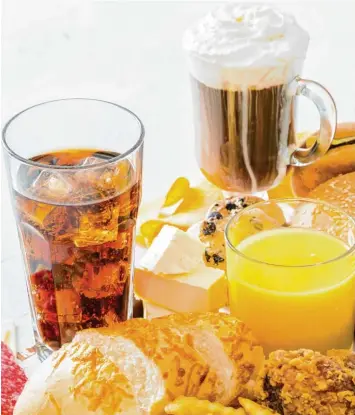  ?? Foto: Anaumenko, Fotolia ?? Schon beim Frühstück kann man den Tag ungesund beginnen: Müsli und Orangensaf­tnektar sind nicht immer so gesund, wie man denkt.