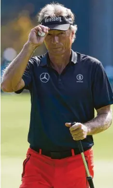  ?? Foto: Imago Images ?? Mit 64 Jahren spielt Bernhard Langer immer noch Golf auf höchstem Niveau. Eine Leistung, die er vor allem seinem Arbeitseth­os verdankt.