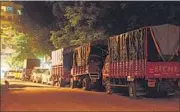  ?? BACHCHAN KUMAR ?? Truck drivers often get into drunken brawls at night, creating a ruckus in the residentia­l areas.