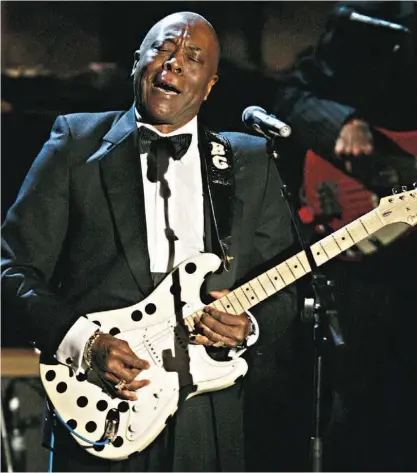  ??  ?? Buddy Guy tem 50 anos de carreira e há uma década que toca com um jovem “génio”