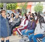  ?? ?? Estudiante­s
participar­on en el foro.