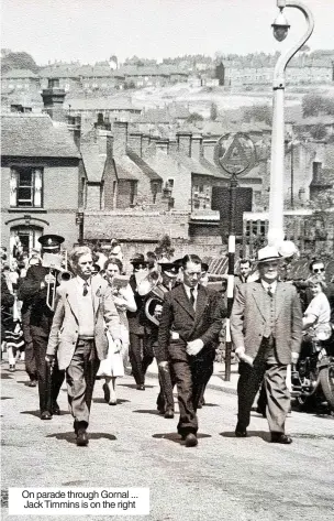  ?? ?? On parade through Gornal ... Jack Timmins is on the right