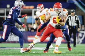  ?? KATHRYN RILEY / GETTY IMAGES ?? After missing most of his rookie year because of microfract­ure surgery on his knee, Chiefs tight end Travis Kelce already has become the first tight end in NFL history with four consecutiv­e 1,000-yard receiving seasons.