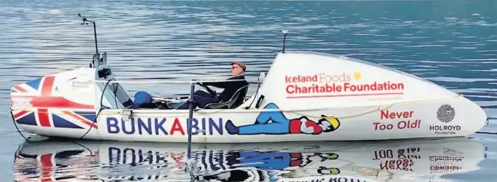  ??  ?? ●● Frank Rothwell rowed 3,000 miles across the Atlantic for Alzheimer’s Research UK