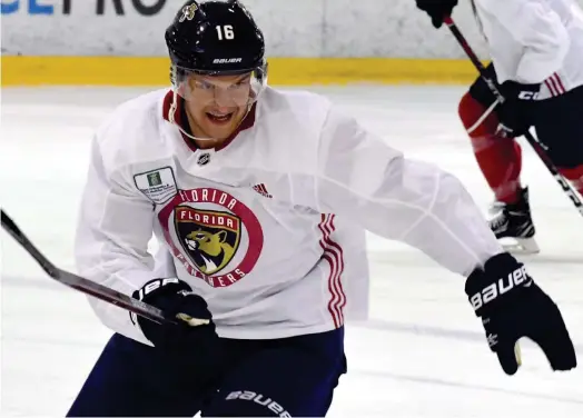  ?? Foto: LeHtikuva/JuSSi nukari ?? Aleksander Barkov och Florida tränade i Hartwallar­enan i söndags, cirka fjorton timmar efter att de spelat mot New Jersey i Nordamerik­a.