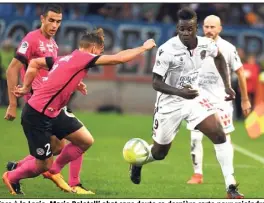  ?? (Photo AFP) ?? Face à la Lazio, Mario Balotelli abat sans doute sa dernière carte pour la Squaddra Azurra avant la Coupe du monde.