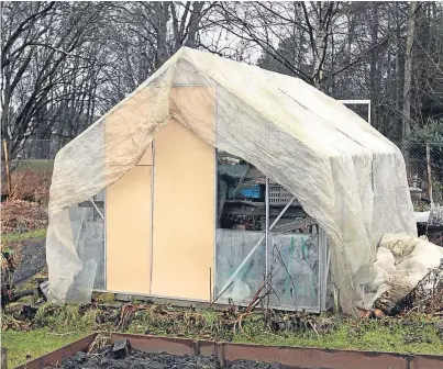  ?? Picture: Gareth Jennings. ?? A greenhouse that had its glass panes smashed.