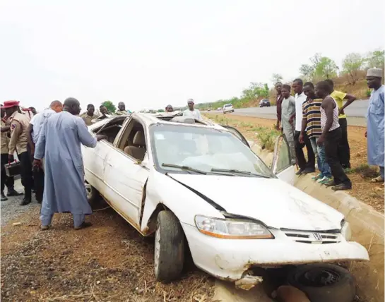  ?? PHOTO: ?? A scene of an accident at Kwali, along Abuja-Lokoja road on Friday.
ABUBAKAR SADIQ ISAH