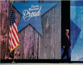  ??  ?? America First.
Donald Trump al congresso annuale degli agricoltor­i americani ad Austin, Texas
REUTERS
