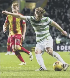  ??  ?? 0 Stuart Armstrong breaks the deadlock for Celtic after 35 minutes.