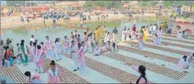  ?? HT PHOTO ?? ■
Various events marked the beginning of Deepotsav celebratio­ns in Ayodhya on Thursday.