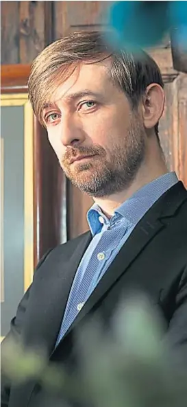  ?? (PRENSA THE DIVINE COMEDY) ?? Sin conexión. Hannon no usa redes sociales.