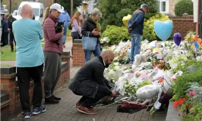  ?? Photograph: Martin Dalton/REX/Shuttersto­ck ?? ‘David Amess would drop everything to help his constituen­ts.’ Tributes to Amess outside Belfairs Methodist church in Leigh-on-Sea, Essex, 18 October.