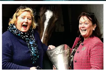  ??  ?? Delighted: Belinda and Deborah with their horse, One For Arthur, and trophy