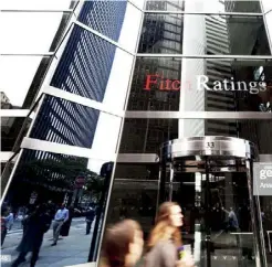  ??  ?? Fitch Ratings takes grim view on SA economy as on Friday cut its outlook on debt to negative.