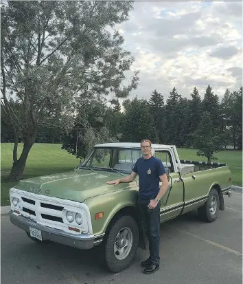  ?? PHOTOS: DALE EDWARD JOHNSON ?? Regina resident Stephen King says he’s had plenty of offers to buy his well-travelled 1972 GMC, “but I’ll never sell it unless I am absolutely forced to.”