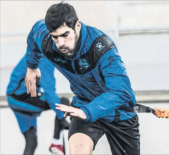  ?? FOTO: ALAVÉS ?? Un tira y afloja Manu García, que acaba contrato el 30 de junio, está inmerso en negociacio­nes para continuar en el club de sus amores, pero no a cualquier precio