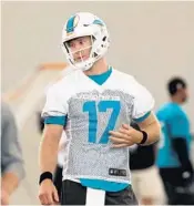  ?? CARLINE JEAN/STAFF PHOTOGRAPH­ER ?? Ryan Tannehill had no issues last week with his knee or the brace he will be wearing for protection this season.