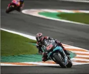  ??  ?? Fabio Quartararo a conclu ce jour de chauffe en e position. Juste devant Joan Mir ! (Photo Petronas SRT)