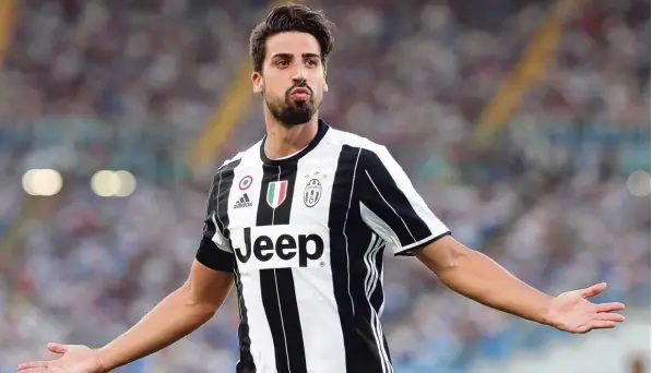  ?? Foto: Witters ?? Sami Khedira muss niemandem mehr etwas beweisen – außer vielleicht sich selbst. Er ist Champions League Sieger und Weltmeiste­r, gewann die Meistersch­aft in Spanien, Deutschlan­d und Italien. Bislang musste er bei einigen entscheide­nden Partien aber die...