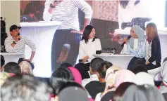  ??  ?? Event moderator Dato Rosyam Nor (left) having a discussion with invited icons Nonny AF (third right), Ummi Nazeera (second right) and Elica.