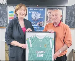  ?? ?? Bernadette Flynn with chairman, Tom Barrett at our sponsors’ night.