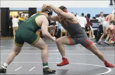  ?? JENNIFER FORBUS — FOR THE MORNING JOURNAL ?? Jake Evans of Elyria wrestles St. Edward’s Hudson Hightower at 182pounds March 14.