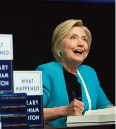  ?? Foto: Drew Angerer, getty images ?? Wieder auf der Bühne: Hillary Clinton mit ihrem Buch.