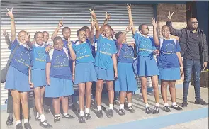  ?? (Pics: Mxolisi Dlamini) ?? St Joseph’s High School pupils in a jovial mood after arriving at Mahlanya for the street march to House On Fire.