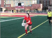  ?? EVAN TUCHINSKY — ENTERPRISE-RECORD ?? Chico High’s Carley Hurd runs up for a throw-in against Shasta in a Northern Section Division I semifinal on Tuesday in Chico.