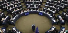  ??  ?? FREDERICK FLORIN | AFP Deputados europeus destacam união no acordo nuclear