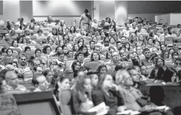  ?? Jon Shapley / Houston Chronicle ?? In eight years, the Spanish-speaking members of Champion Forest Baptist Church have gone from 40 to 2,800 from 23 different countries. Some of them are seen here in this photo taken in August.