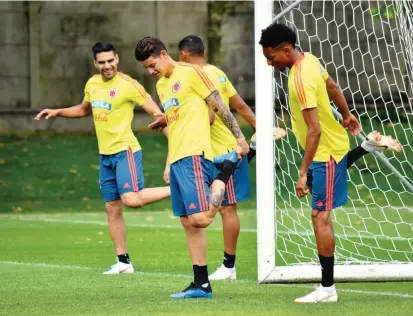  ?? FOTO CORTESÍA FCF ?? En la imagen aparecen Radamel Falcao García, Luis Muriel, James Rodríguez y Johan Mojica durante la preparació­n en Italia antes del duelo de hoy frente a Egipto.