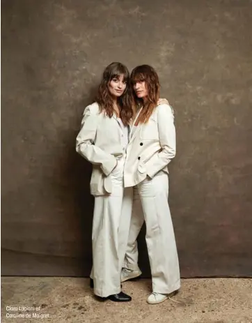  ??  ?? Clara Luciani et Caroline de Maigret.