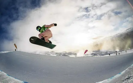  ?? PHOTO: LENNON BRIGHT/WINTER GAMES NZ ?? Board games . . . Japanese snowboarde­r Tsuki Yamazaki competes in the halfpipe qualifiers.