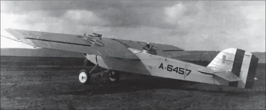  ?? DR/ COLL. ALAIN PELLETIER ?? Un MO-1 d’observatio­n sur roues à San Diego. 36 furent construits pour l’US Navy après 1924.